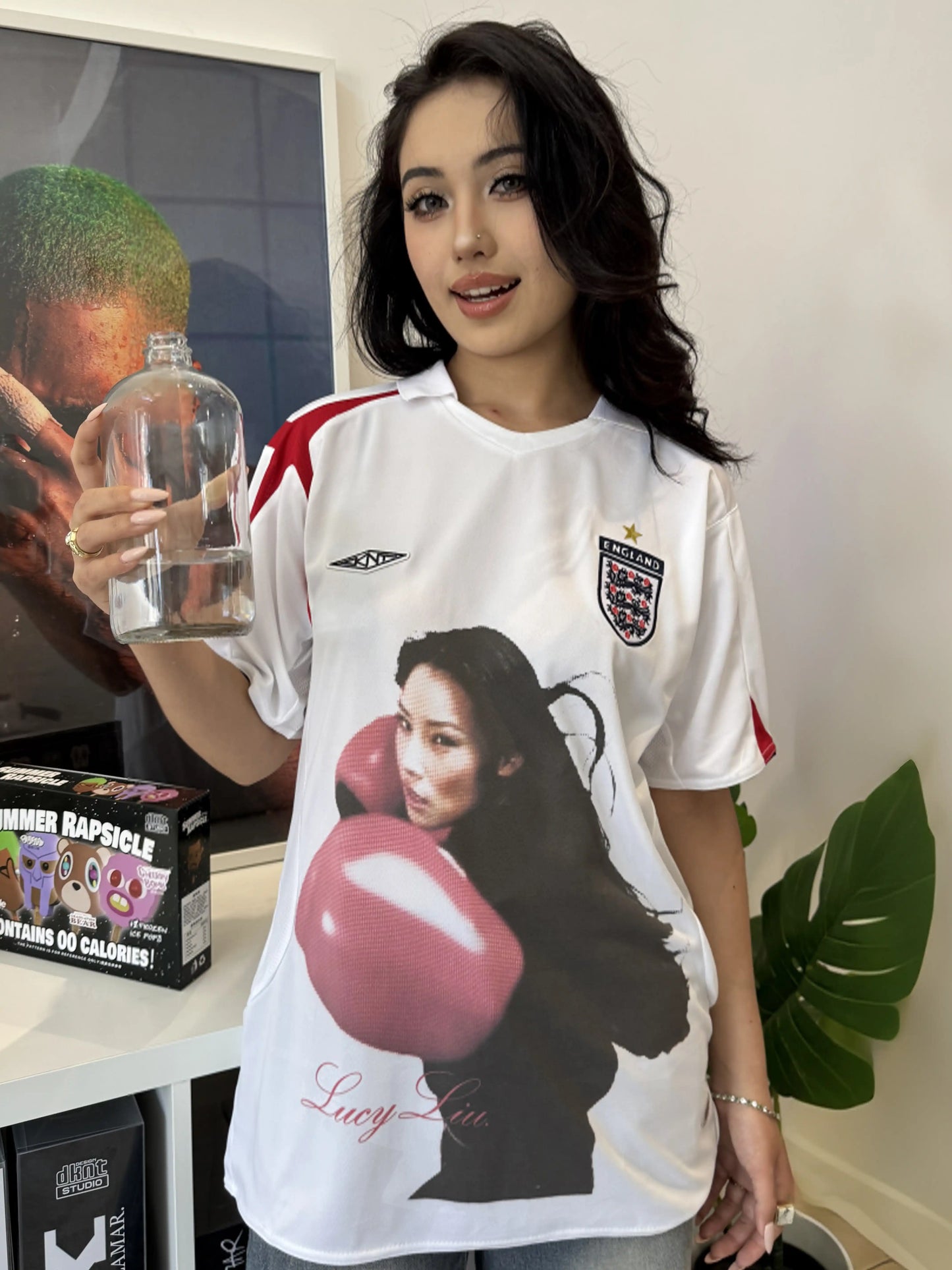 LUCY LIU Red Gloves [England] Retro Jersey