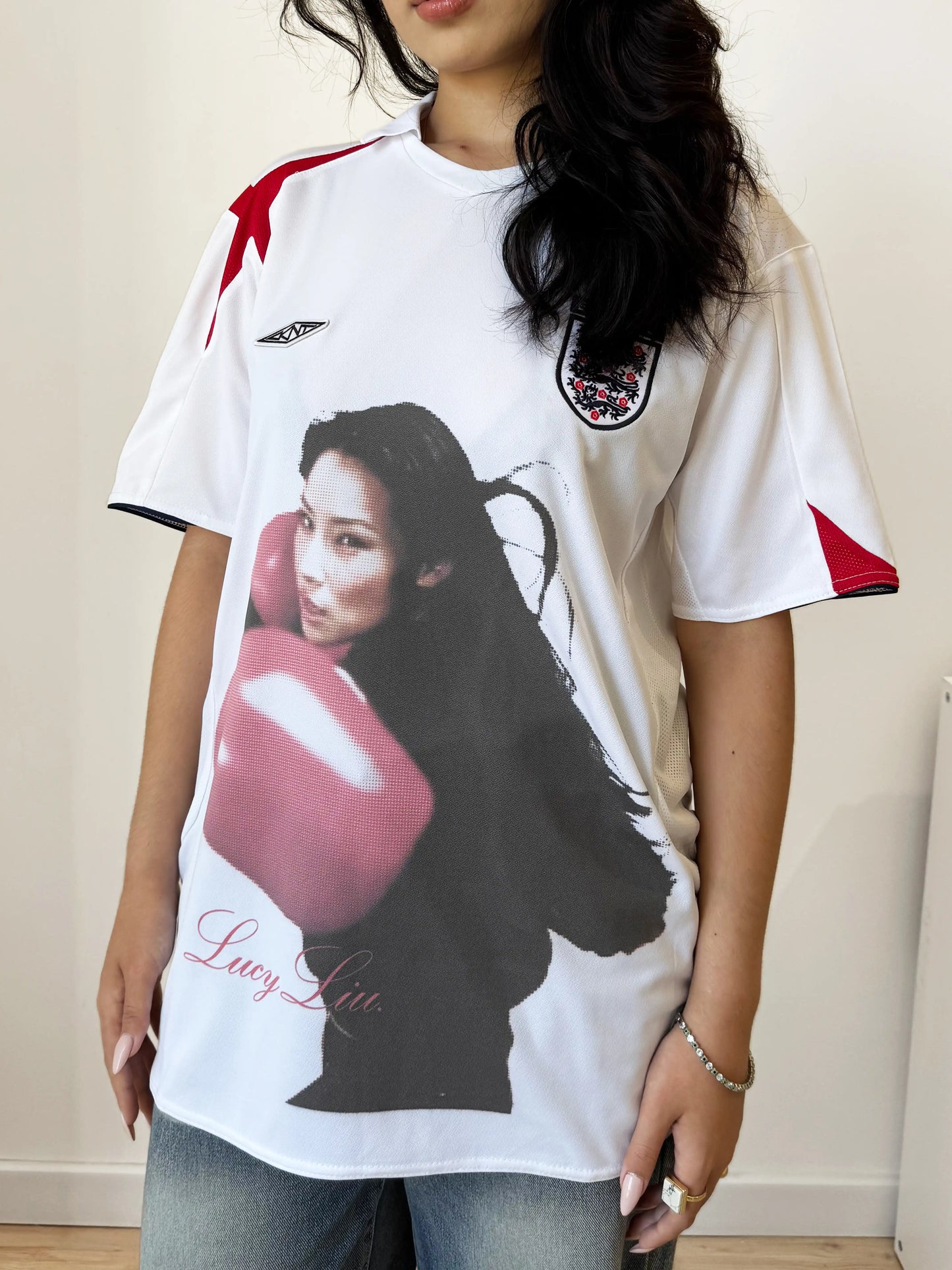 LUCY LIU Red Gloves [England] Retro Jersey